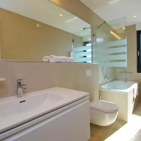 Luxury Offering Calm Atmosphere Villa Tice
