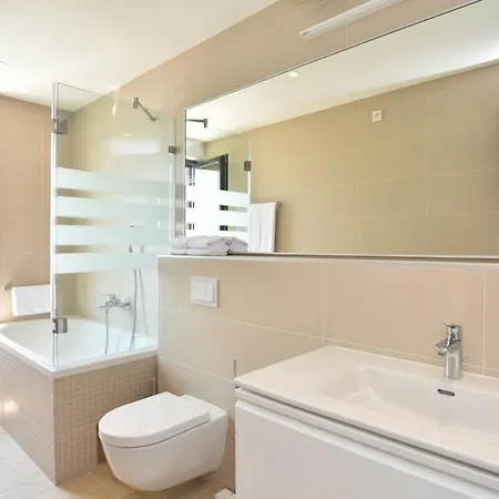 Villa Luxury Offering Calm Atmosphere Tice